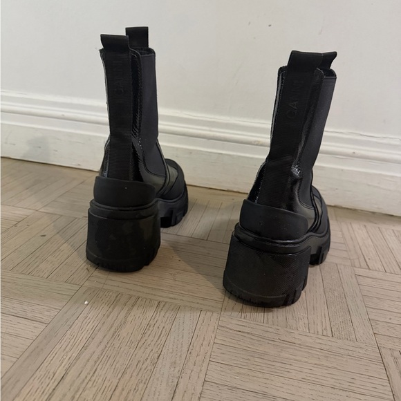 Ganni cleated heeled mid Chelsea boots in Black Naplack - Picture 7 of 9